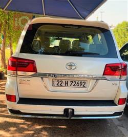 تويوتا لاندكروزر